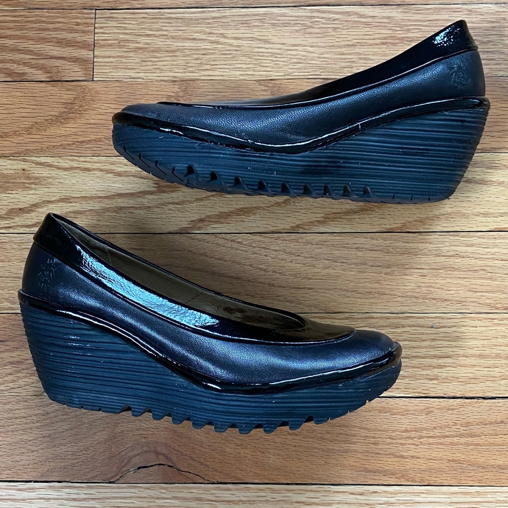 Fly London Yoko Wedge Black Patent Leather Size 38
